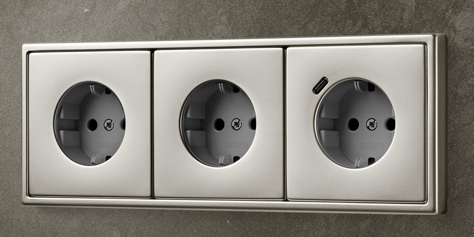 SCHUKO® Steckdosen mit USB bei Elektro- & Informationstechnik Kaudel GmbH in Moosbach