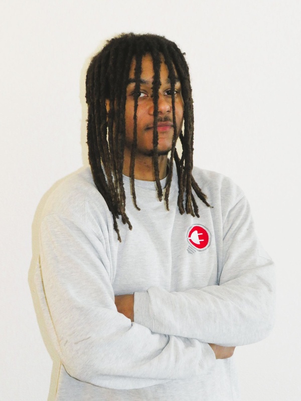 Tayler Samuel bei Elektro- & Informationstechnik Kaudel GmbH in Moosbach