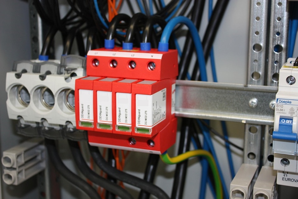 U berspannungsschutz bei Elektro- & Informationstechnik Kaudel GmbH in Moosbach
